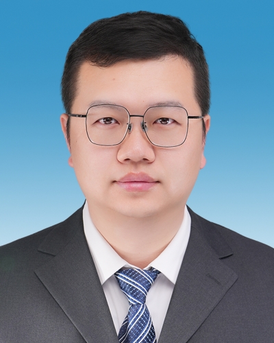 方小勇 香蕉91视频APP党委副书记