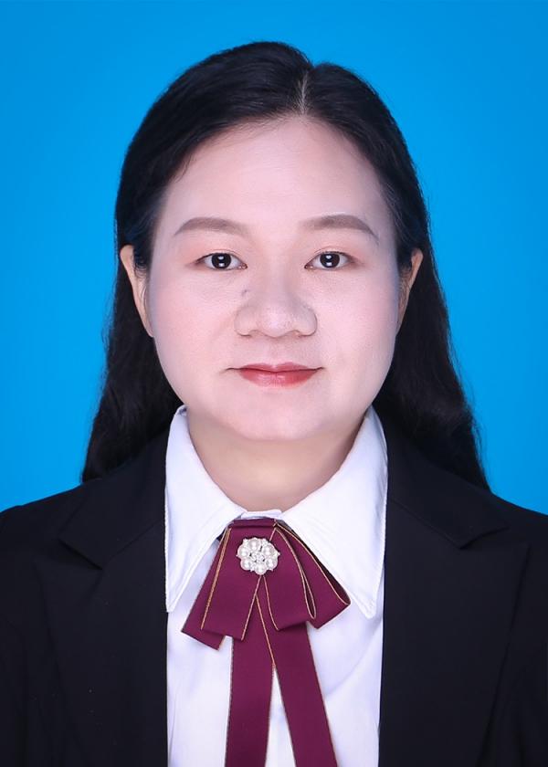 IMG_7528-杨阳 会计.jpg