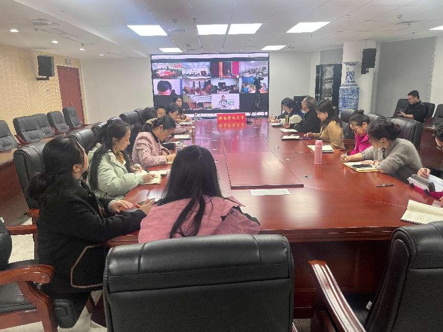 文法香蕉视频黄片组织教研室老师参加“人工智能赋能，助力教育强国建设”专题培训